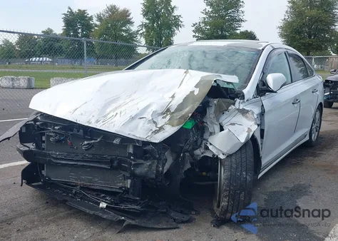 2018 Hyundai Sonata Sport+ z USA, uszkodzony, nr VIN 5NPE34AF7JH716096